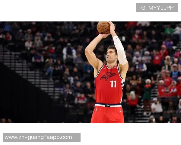 快船大胜国王41分开启北伐之旅续写联盟最长五连胜传奇